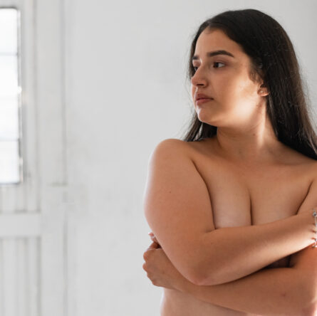 femmes rondes et nues